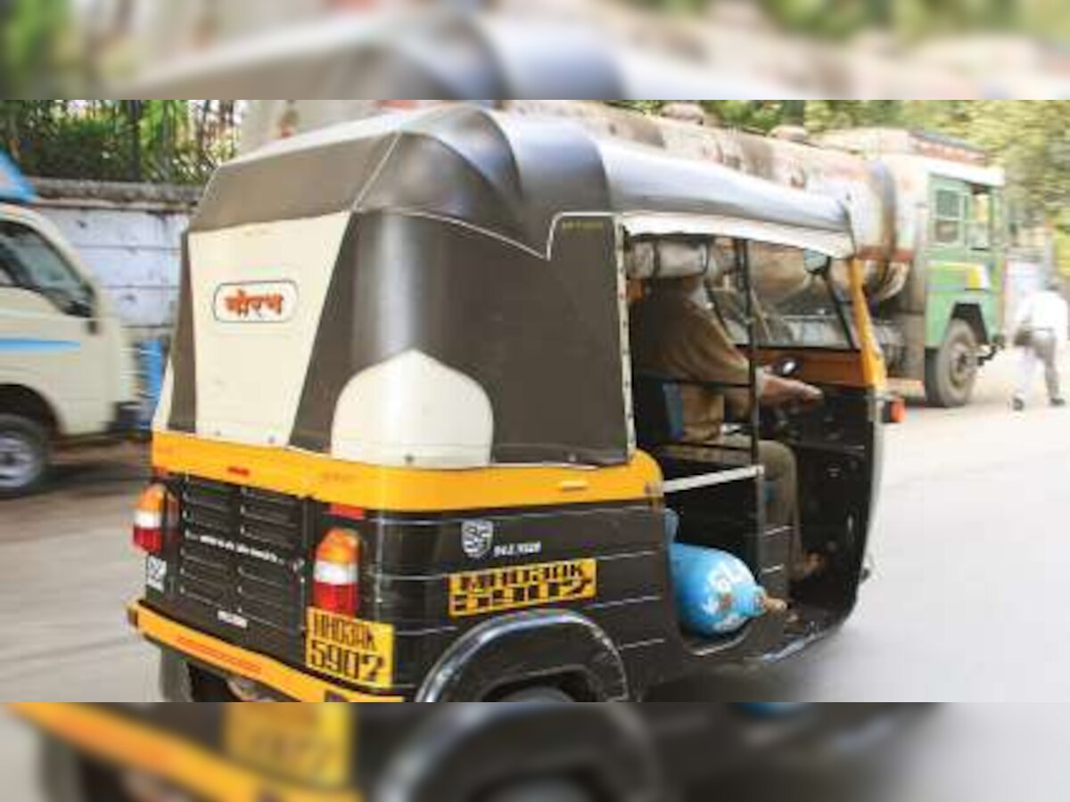 COVID-19: Bhopal auto driver converts his three-wheeler into free of cost ambulance, installs oxygen cylinder