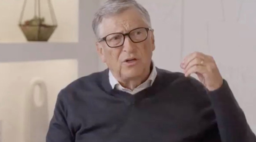 VIRAL: Bill Gates spotted wearing wedding ring in first public