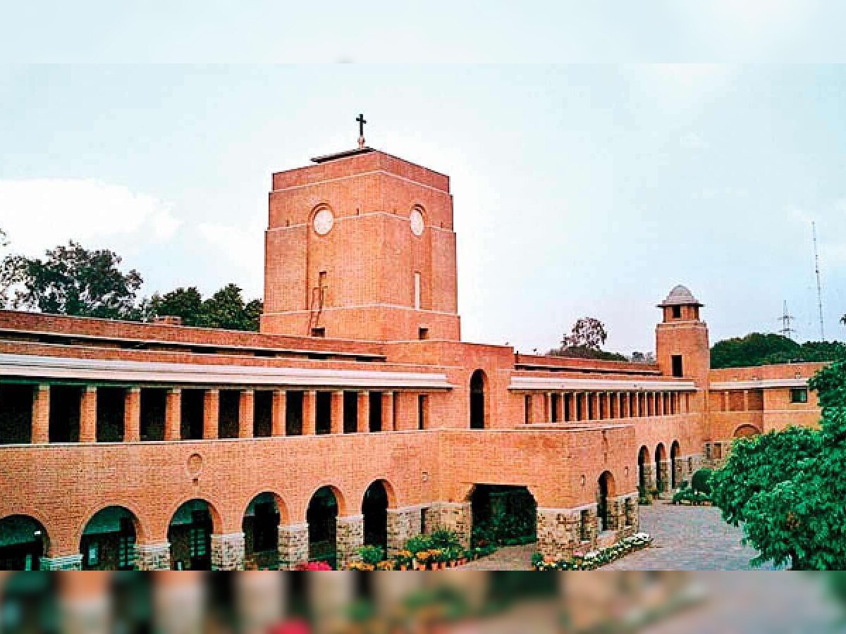 Delhi University plans to waive fee of students who lost parents to COVID-19