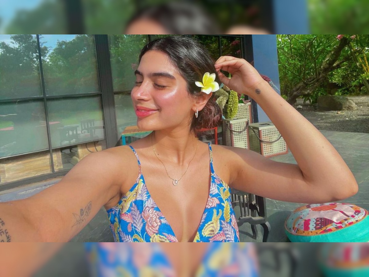 Khushi Kapoor flaunts her three tattoos in throwback sunkissed selfie, photo goes viral