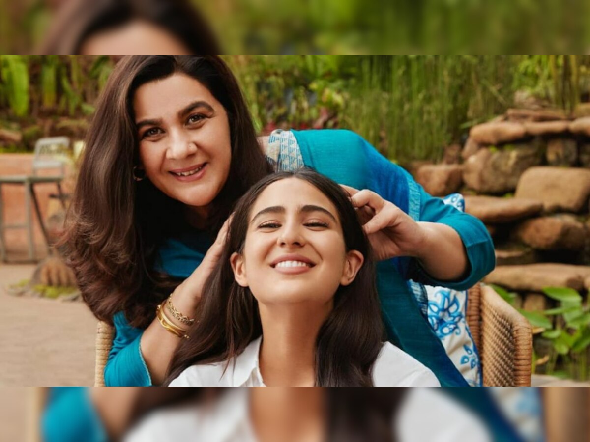 Sara Ali Khan gets 'champi' from mom Amrita Singh, photo goes viral