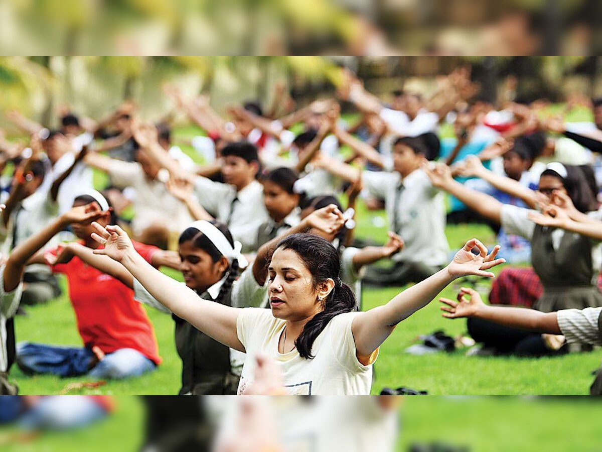 Happy International Yoga Day 2021: WhatsApp wishes, Facebook messages, SMS, quotes to send on this day