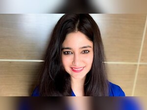 Nutritionist Swati Bathwal explains foods to uplift your mood