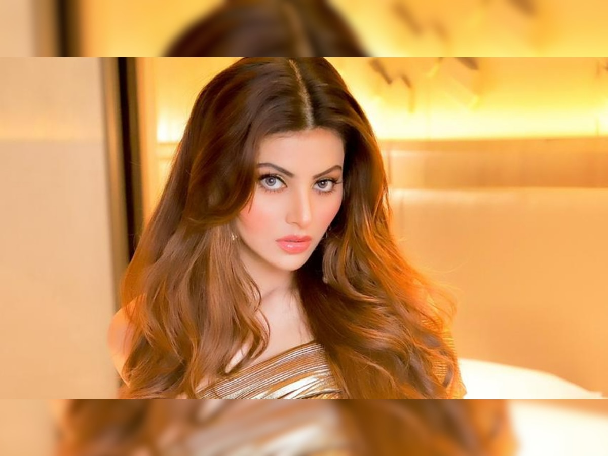 Urvashi Rautela Fuck Her Son Full Sex Videos - Urvashi Rautela dazzles in steamy gown, wins hearts of her fans with BOLD  and SEXY look