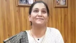 Meet Asha Kandara, mother of two and a sanitation worker in Jodhpur who has cracked the Rajasthan Administrative Service