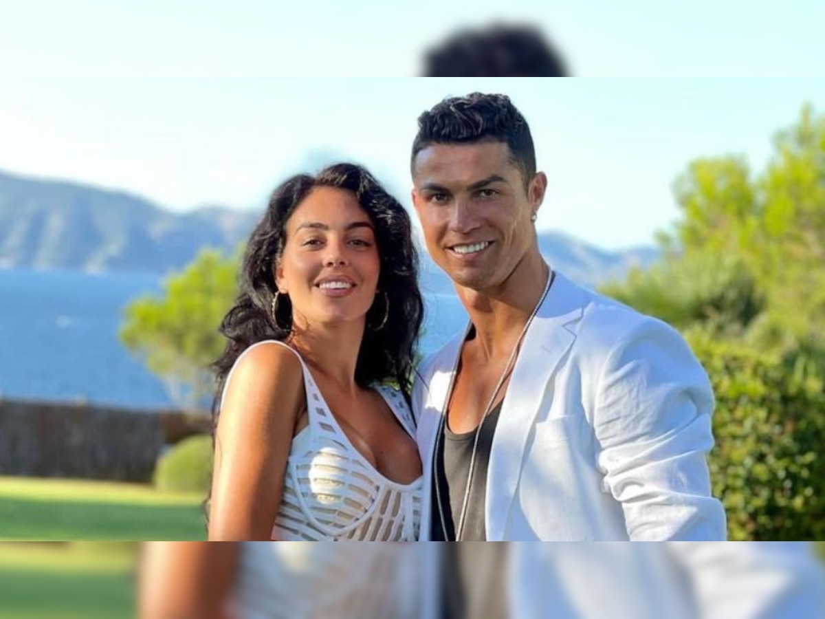 Cristiano Ronaldo poses with his 'queen' Georgina Rodriguez, pics go VIRAL