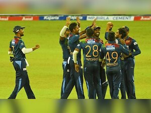 Sri Lanka cruise to comfortable victory despite Rahul Chahar's three wickets, win T20I series 2-1