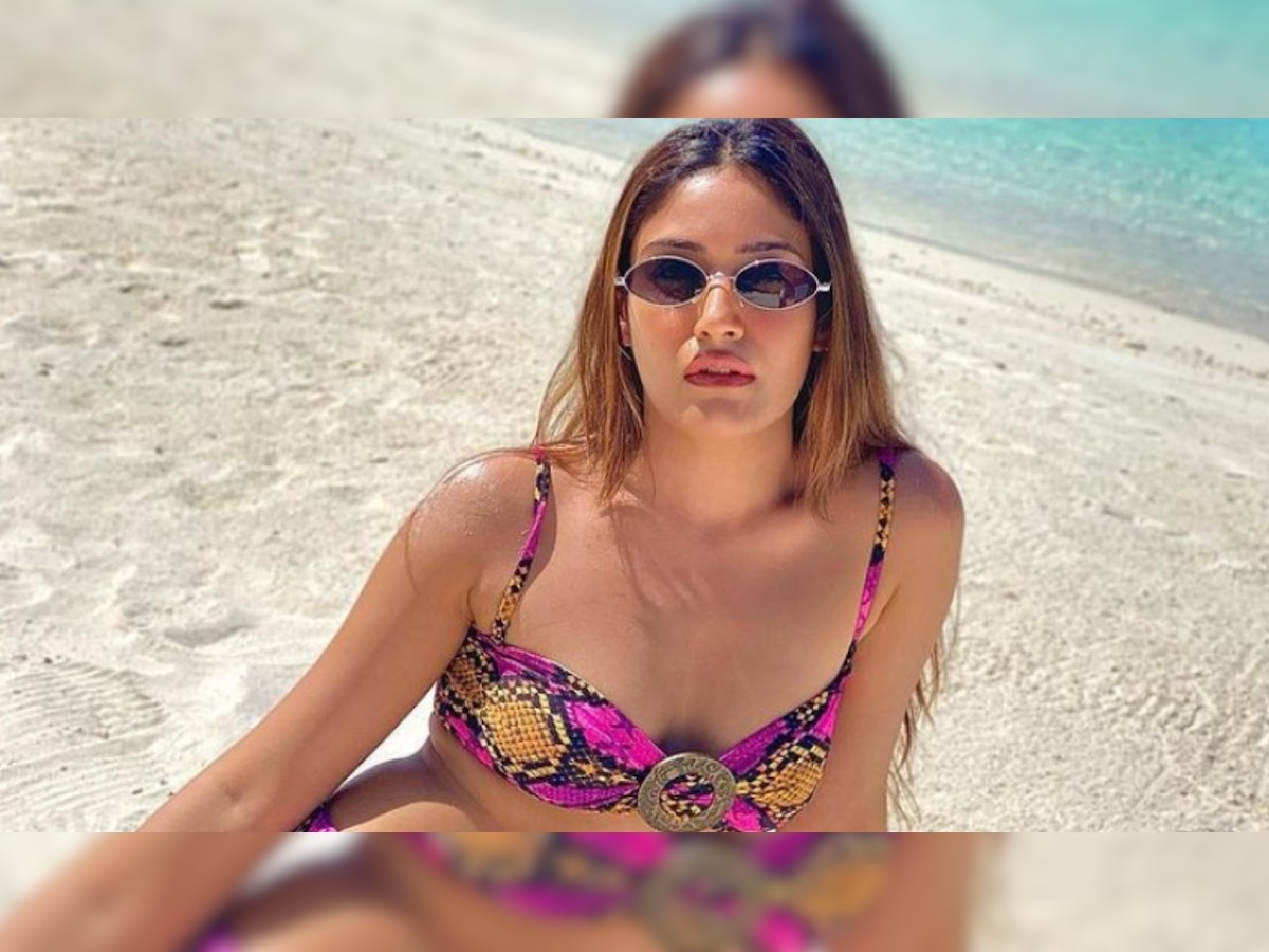 'Naagin 5' actor Surbhi Chandna oozes hotness in pink bikini, leaves fans speechless with Maldives vacation photos