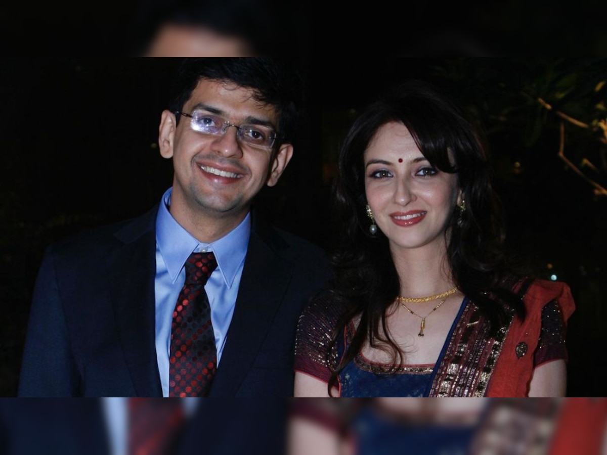 'Bhabi Ji Ghar Par Hai' star Saumya Tandon shares rare pic of her husband on netizens demand