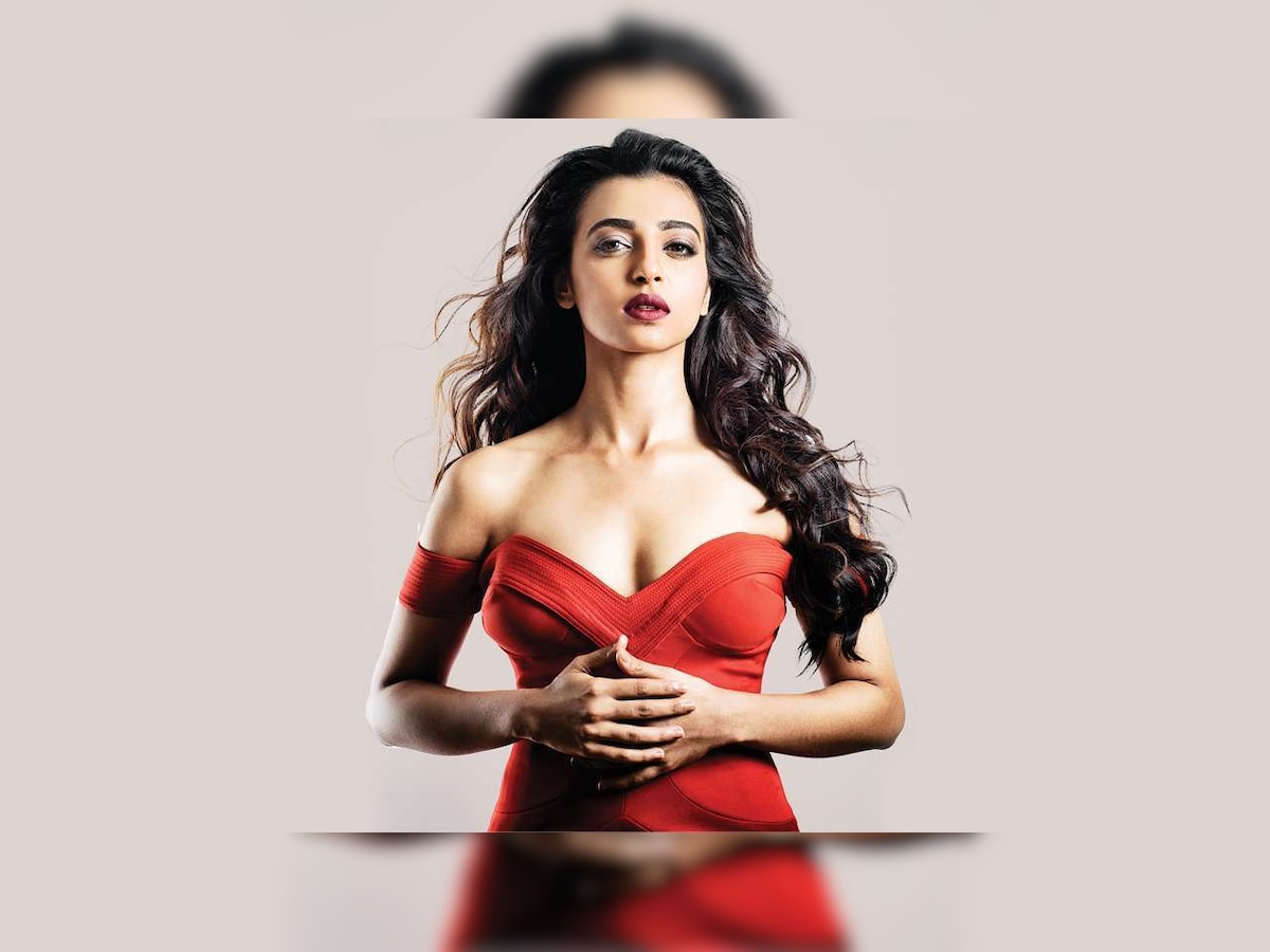#BoycottRadhikaApte trends on Twitter after her nude photos from film 'Parched' surface online