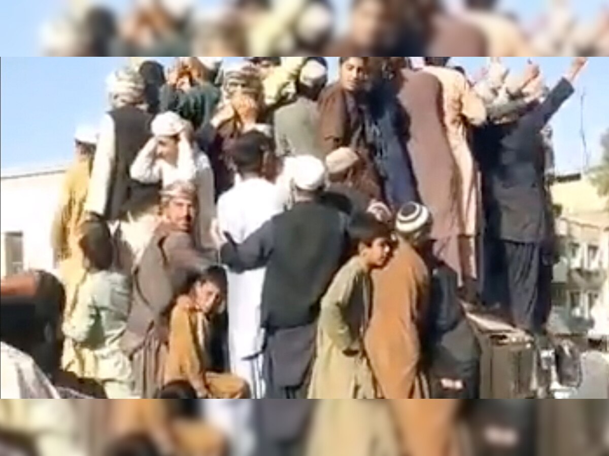 Taliban seize more Afghan cities, assault on capital Kabul expected