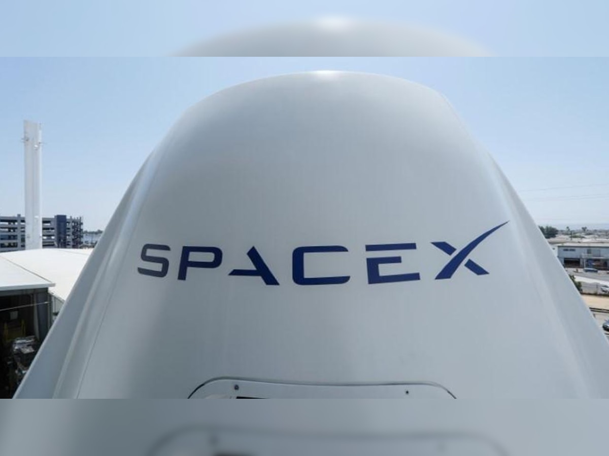 SpaceX to catch largest-ever flying object using robot chopsticks
