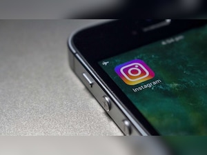 Instagram faces global outage, photo feed and DMs not working