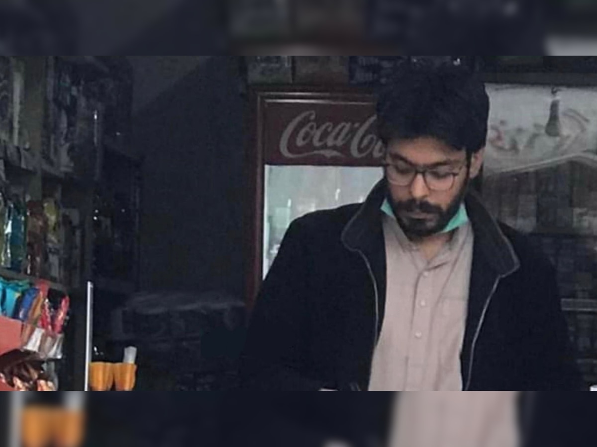 Fans spotted Money Heist's Professor look alike in Pakistan, netizens can't believe their eyes