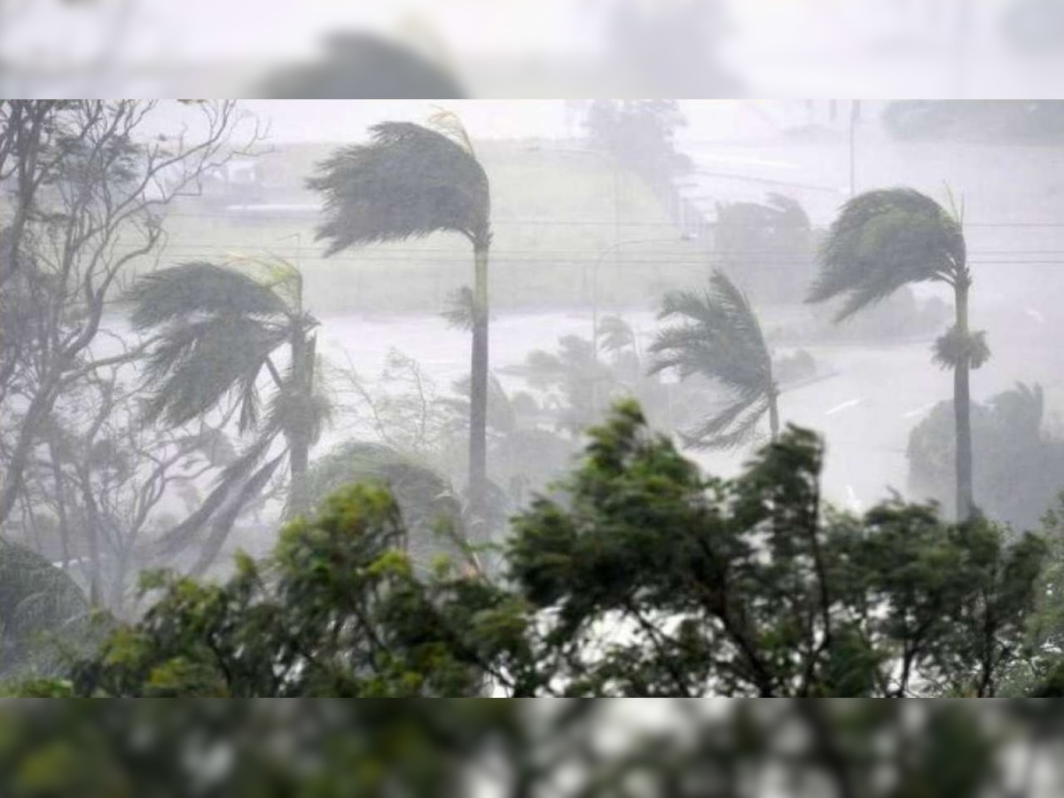 Cyclone alert issued in Andhra Pradesh and Odisha, heavy rains likely in West Bengal 