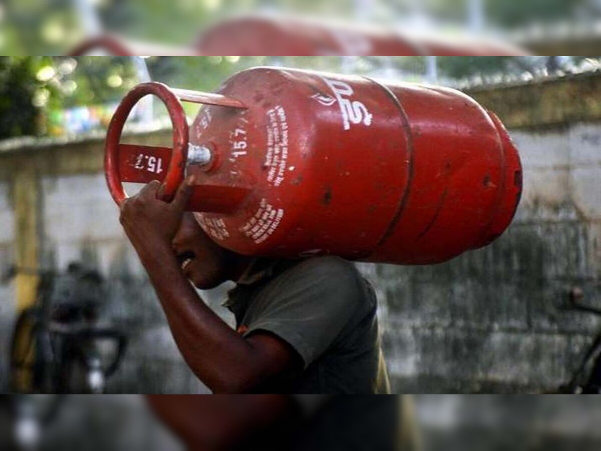 LPG cylinder rate expected to rise by Diwali, Rs 90 hike in price since July