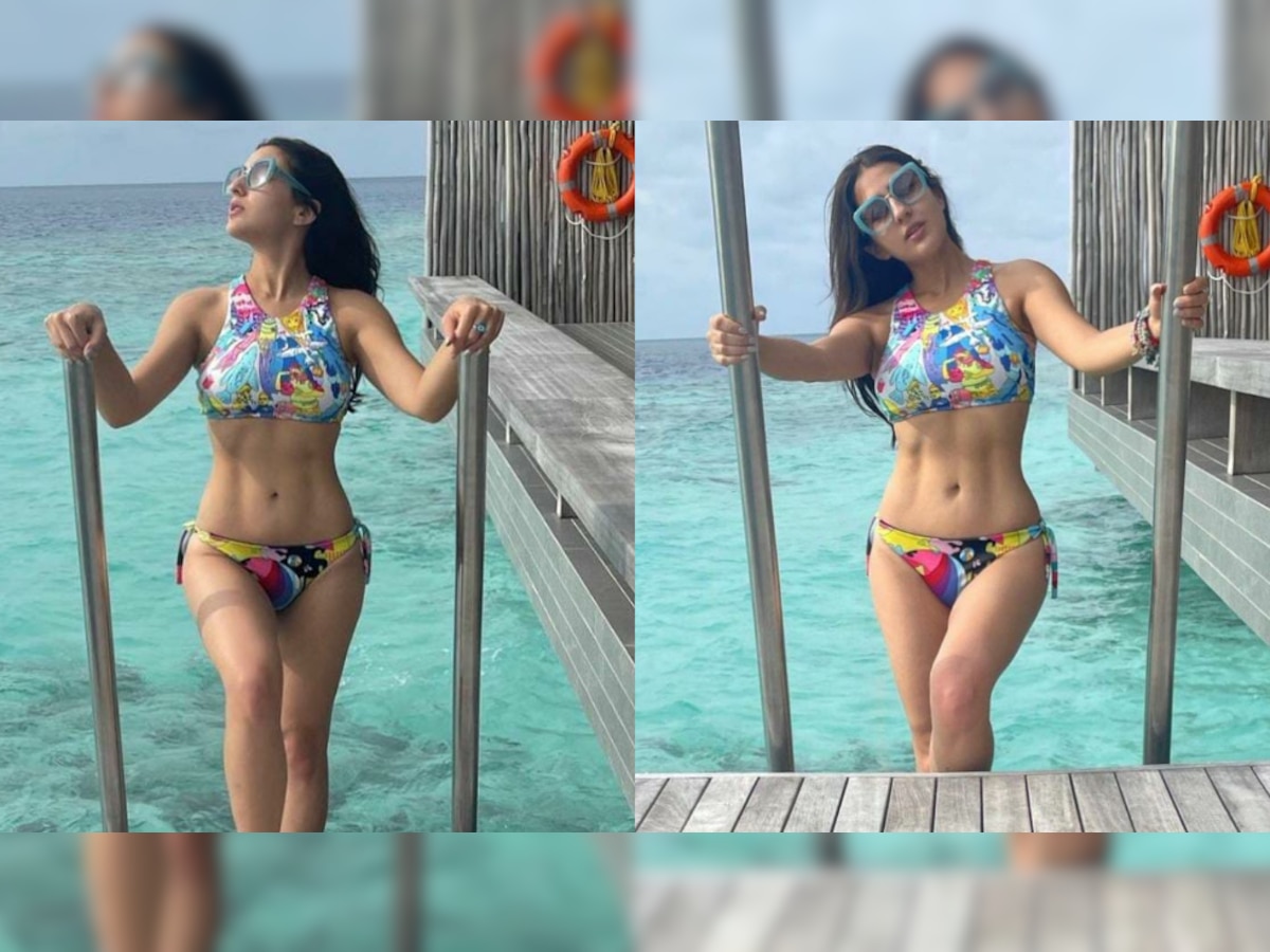 Noida Ali Sex Videos - Sara Ali Khan raises the temperature in a bikini, drops sizzling pictures