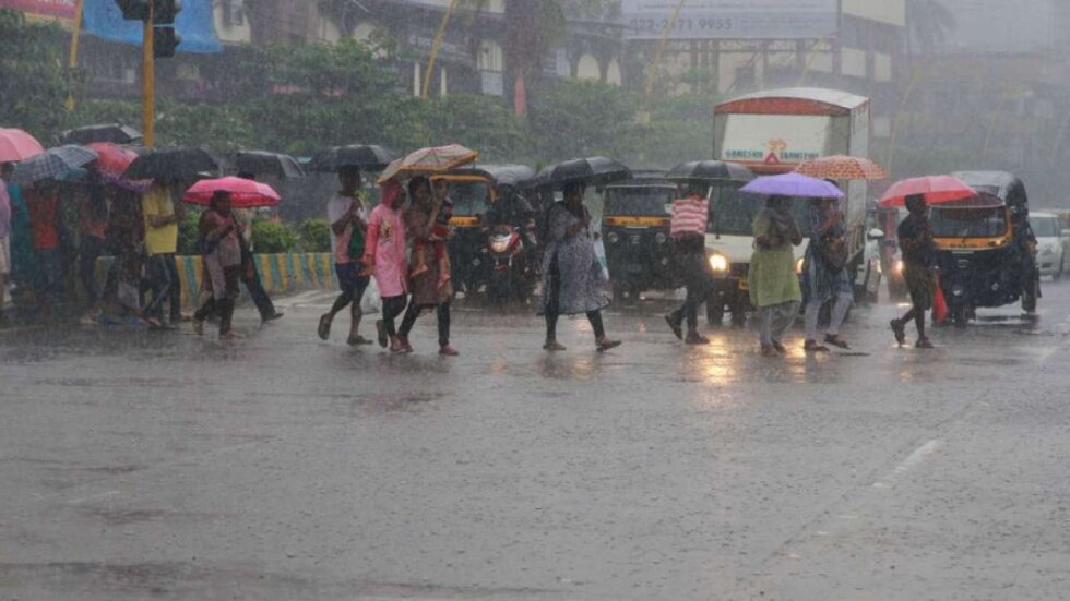 IMD Issues Red Alert For Chennai, Adjoining Districts As Tamil Nadu ...