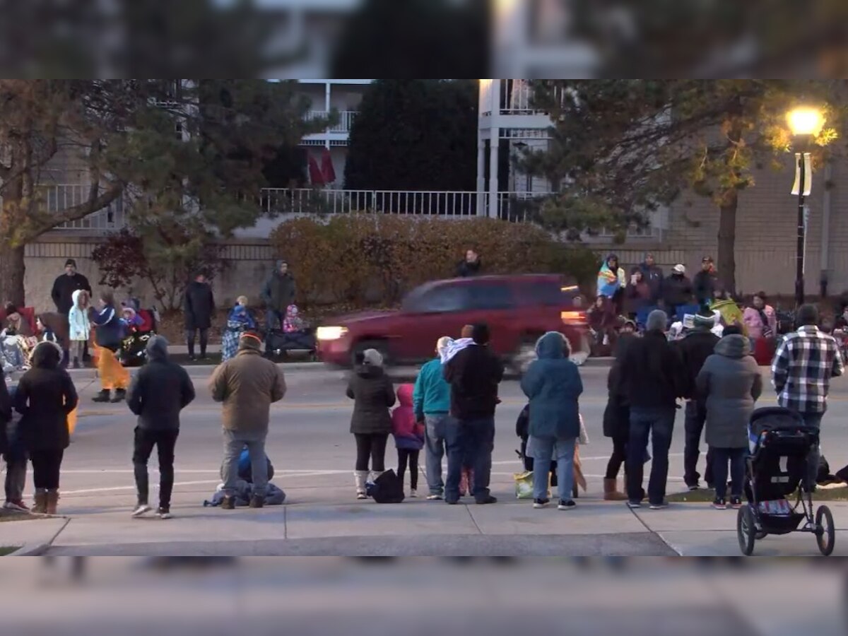Over 20 injured as SUV crashes through Christmas parade in US