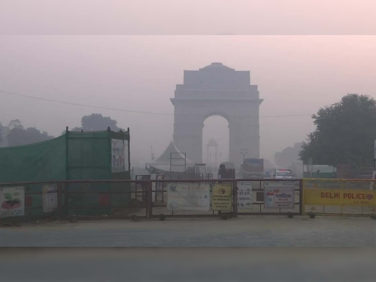 AQI worsens to 'hazardous' levels at 556 in parts of Delhi, Noida-Gurgaon air 'very poor'