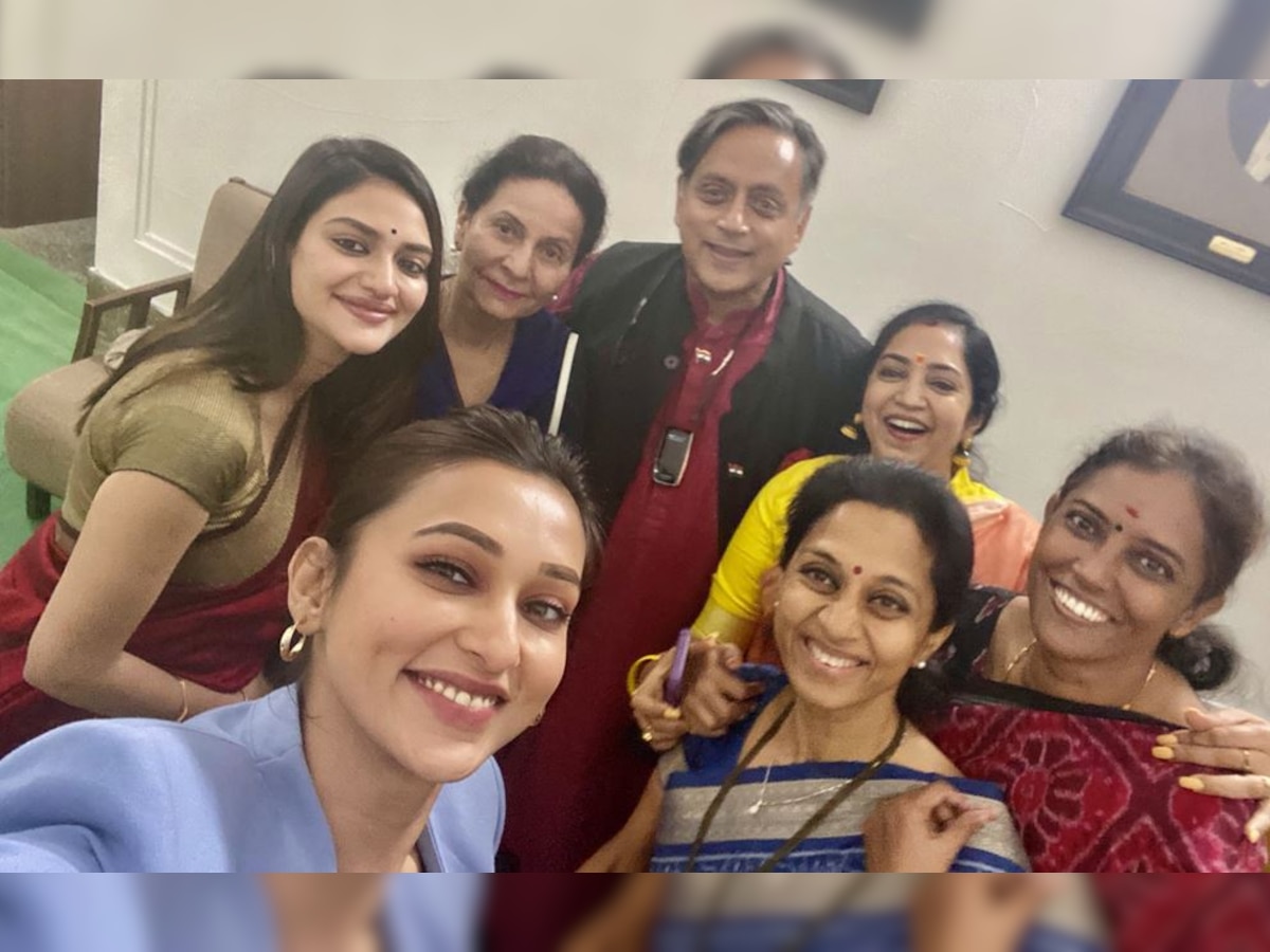 Congress leader Shashi Tharoor trolled over selfie with women MPs, clarifies later