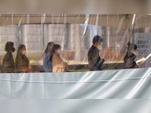 Omicron strain in Karnataka! Alarm in Bengaluru as 10 South African nationals go missing