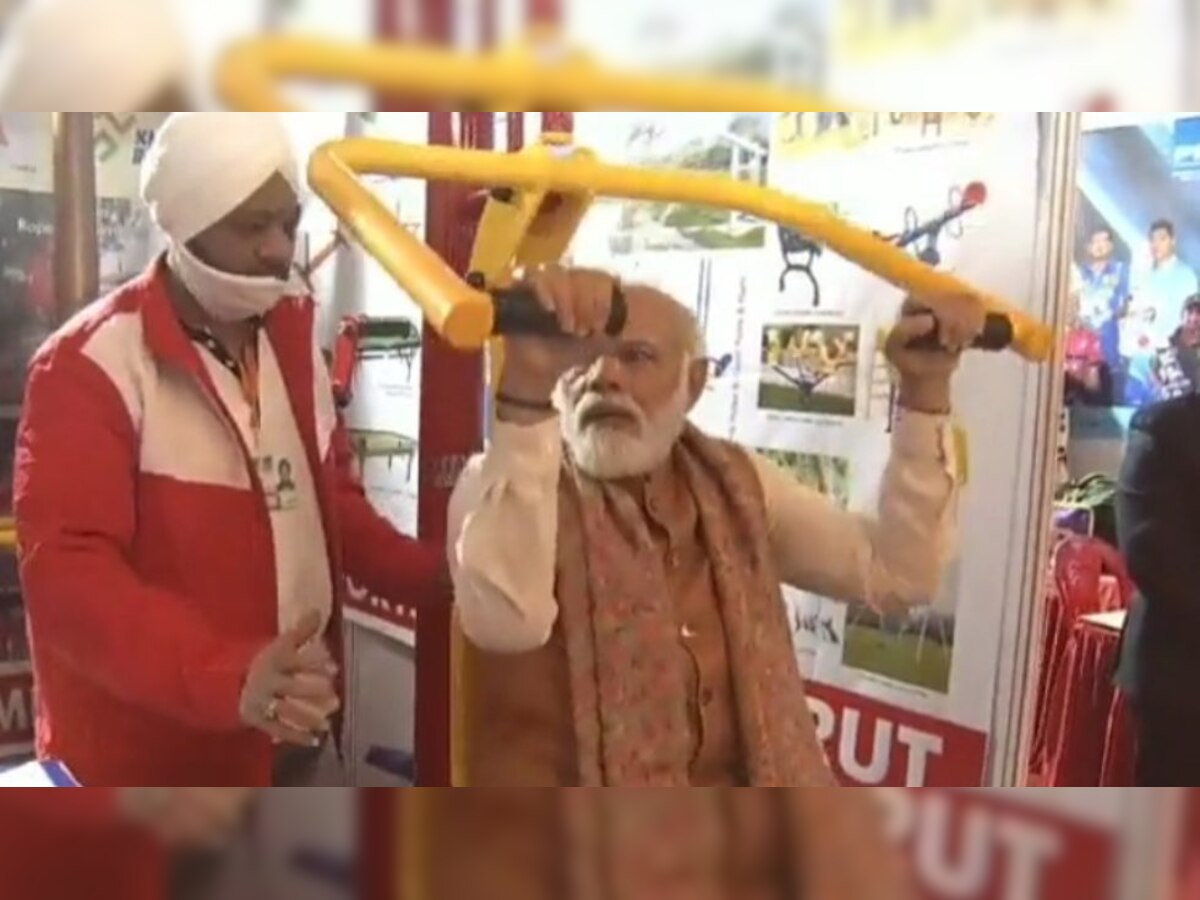 PM Modi hits the gym in Meerut, video goes viral - WATCH 
