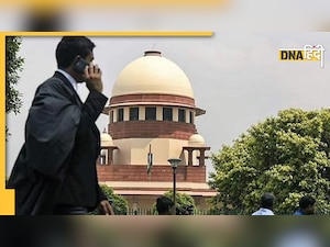 Maharashtra Political Crisis: बागियों को नोटिस के खिलाफ सुप्रीम कोर्ट पहुंचा शिंदे गुट, आज होगी सुनवाई