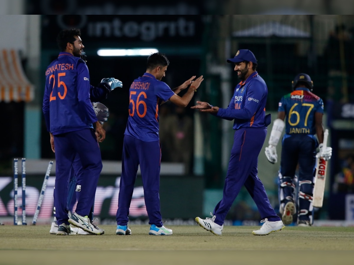 IND vs SL 3rd T20I: India restrict Sri Lanka to 146/5, need 147 to inflict clean sweep