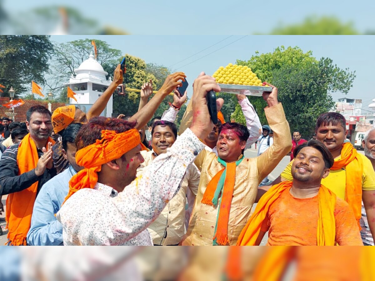 UP Elections 2022: Celebrations erupt at Gorakhnath Temple with Yogi Adityanath set for 2nd CM term - WATCH