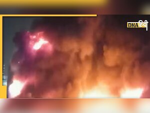 Kolkata के तरंगा में भीषण आग, दमकल की गाड़ी में पानी खत्म हुआ तो लोगों ने बाल्टियों से भरा, देखें Video 