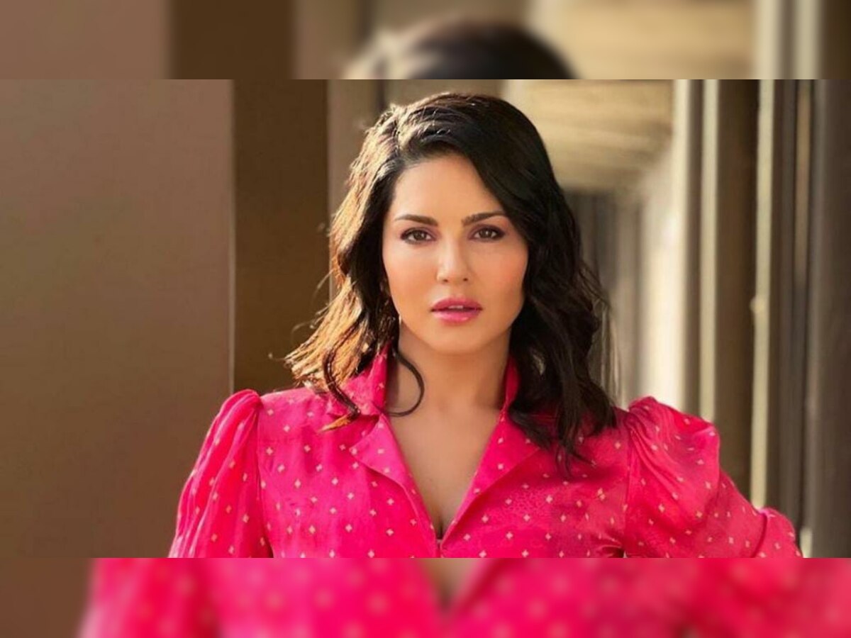 Www Sunny Leone Porn Video Hd - Sunny Leone finds work life and motherhood difficult to balance