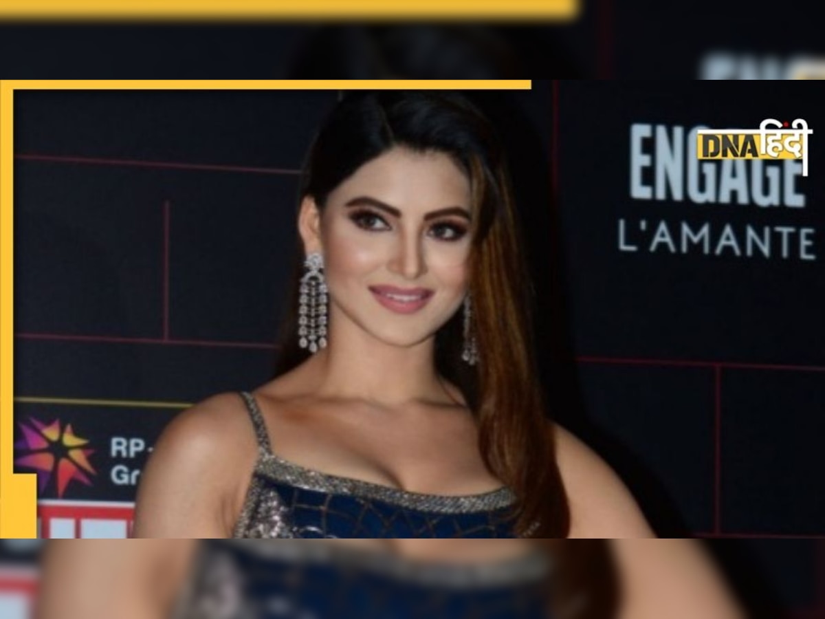 2 लाख का था पर्स और लाखों के कंगन, अंदाजा लगाइए कितने की थी Urvashi Rautela की यह ड्रेस