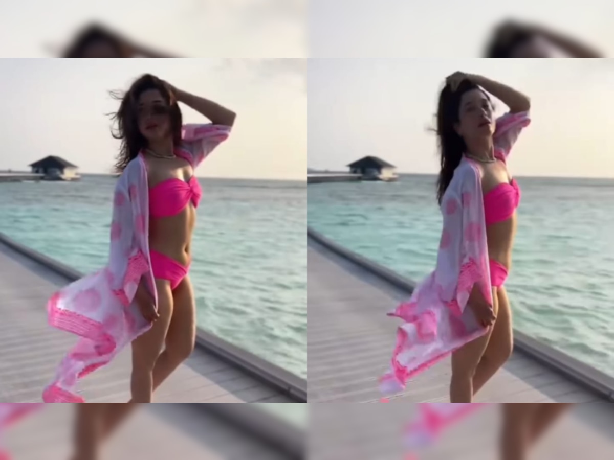 Tamannaah Bhatia sets internet on fire in pink bikini, video goes VIRAL