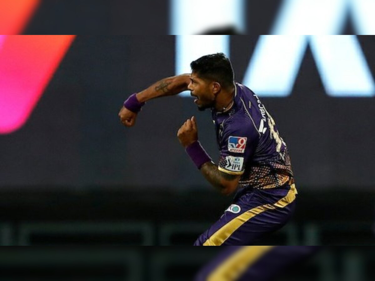 Netizens shocked after KKR's Umesh Yadav takes two key wickets in IPL 2022 opener