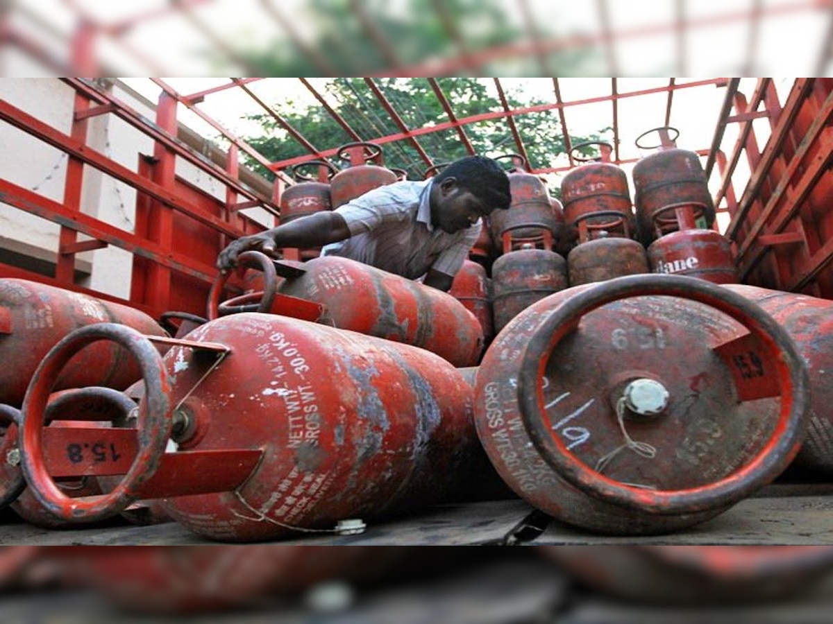 Commercial LPG cylinder price hiked by Rs 250 from April 1, check rates in your city