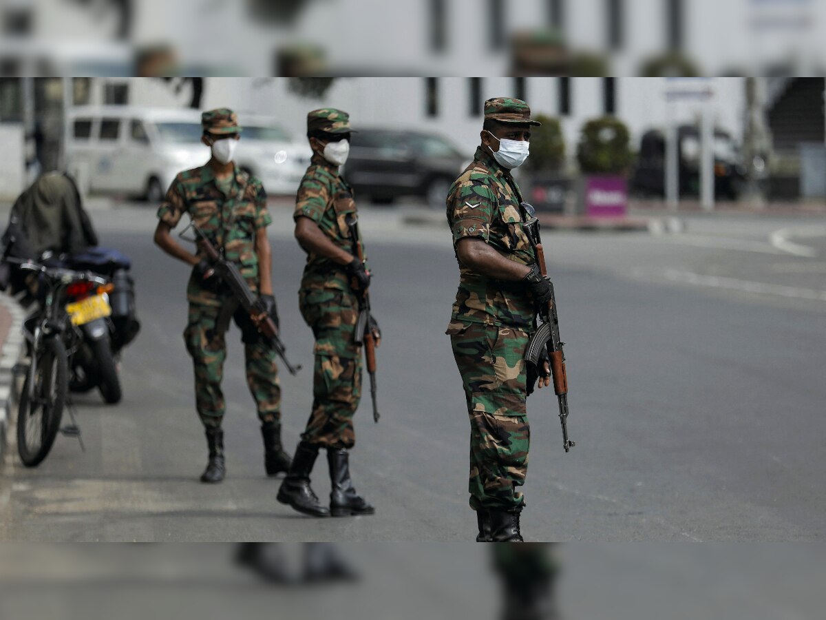 Sri Lanka: Over 600 protestors arrested; Twitter, Facebook, other social media banned