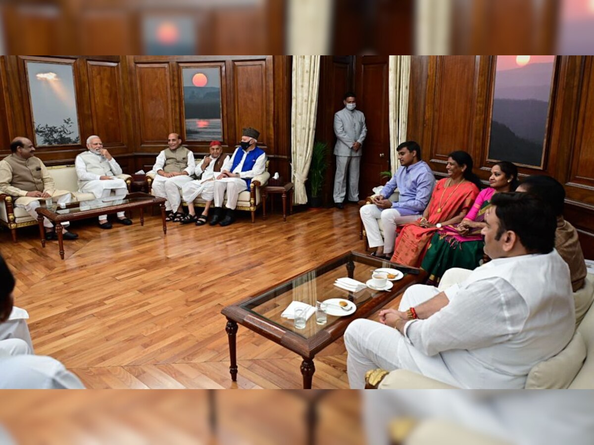 Sonia Gandhi, Farooq Abdullah, Mulayam Singh Yadav, other opposition leaders meet PM Modi