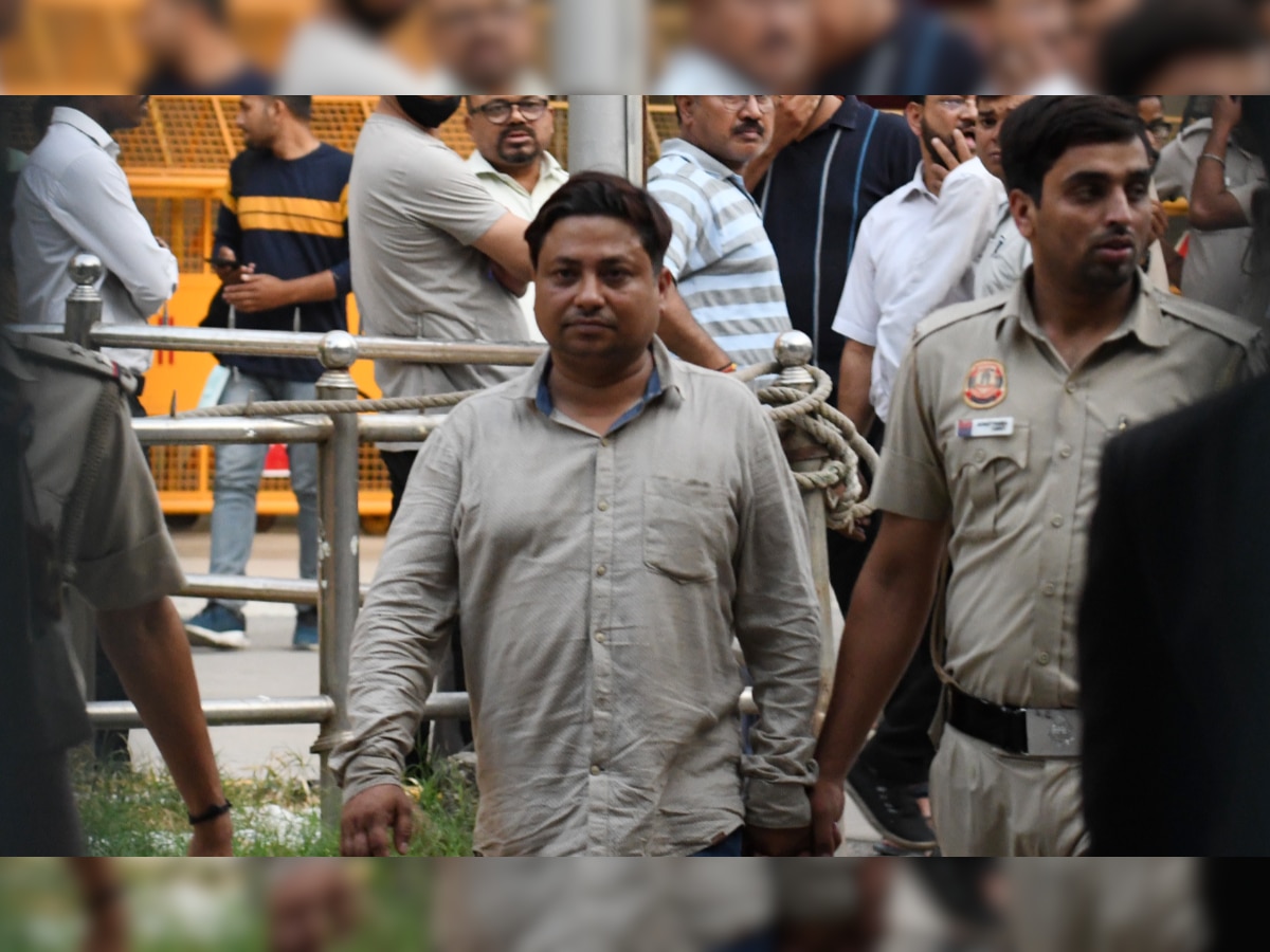 Jahangirpuri violence: Accused in Hanuman Jayanti clash does Allu Arjun’s ‘Pushpa’ step while arrested