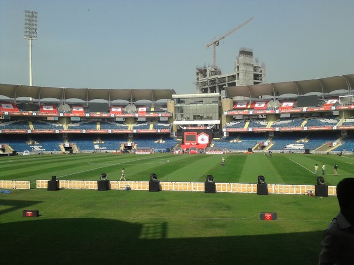 IPL 2022 RCB vs LSG: DY Patil Stadium pitch and weather report for RCB vs LSG IPL match