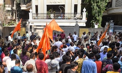 Hanuman Chalisa Row: Shiv Sena workers target MP Navneet Rana’s house after threats against CM Thackeray