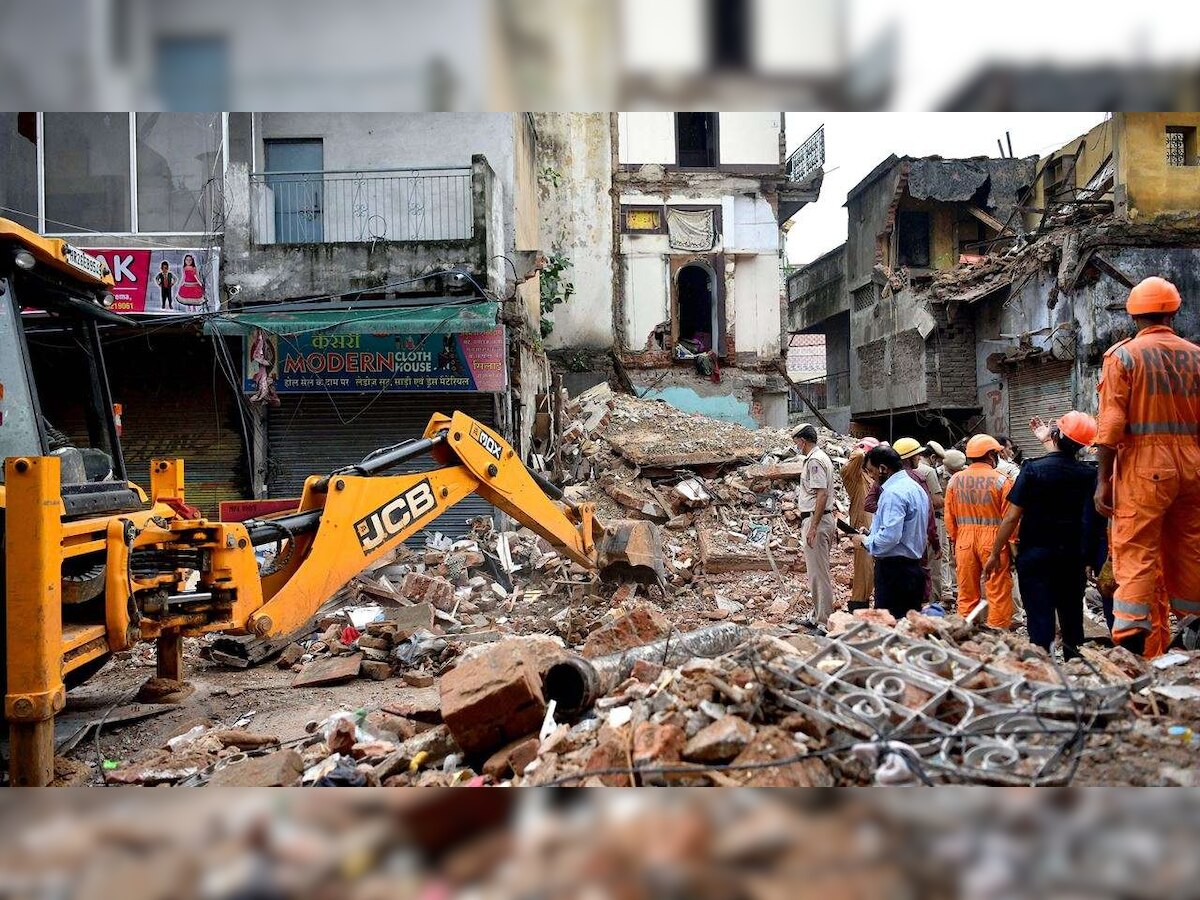 House collapses in Delhi, 5 labourers trapped inside