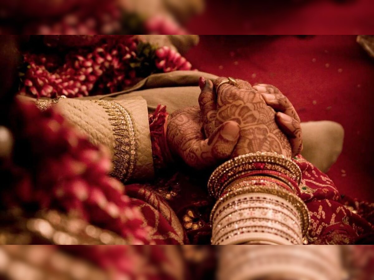 Bride marries relative after groom arrives drunk, late to wedding