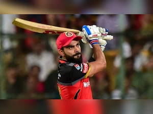 IPL 2022: Netizens erupt in joy as Virat Kohli scores his first fifty ...