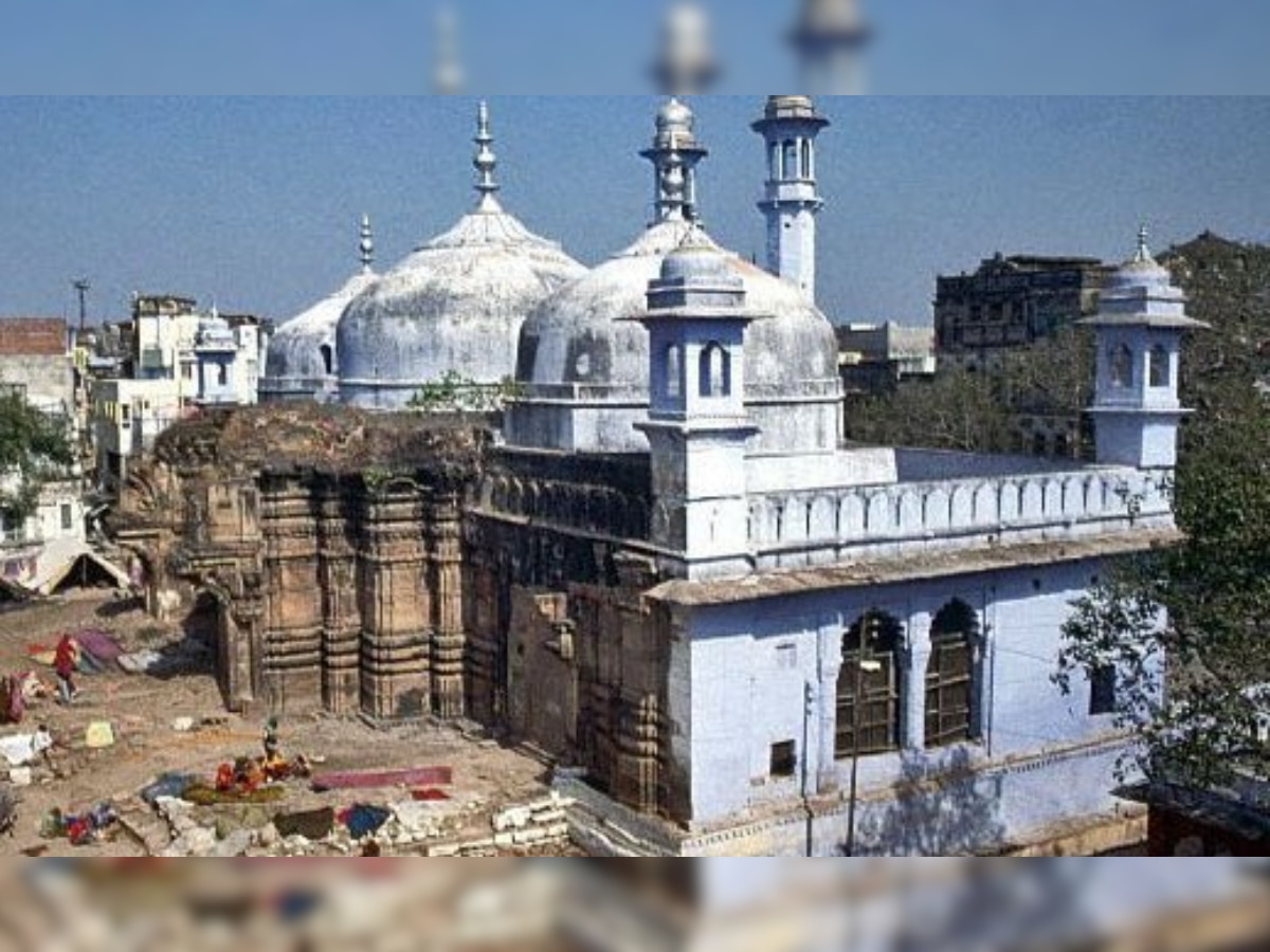 Gyanvapi Masjid row: Tensions run high as two groups shout slogans over videography survey of mosque