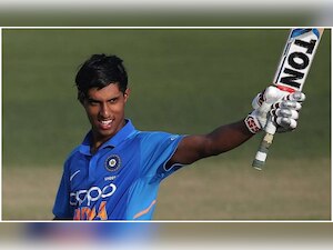 IPL 2022: 'Bright investment' Tilak Varma is going to serve Mumbai for next ten years, say Irfan Pathan and Harbhajan