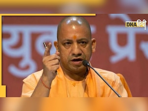 CM Yogi Adityanath ने बीजेपी कार्यकर्ताओं को चेताया- अपनी दलाली बंद करो, अफसरों को मैं सुधार दूंगा