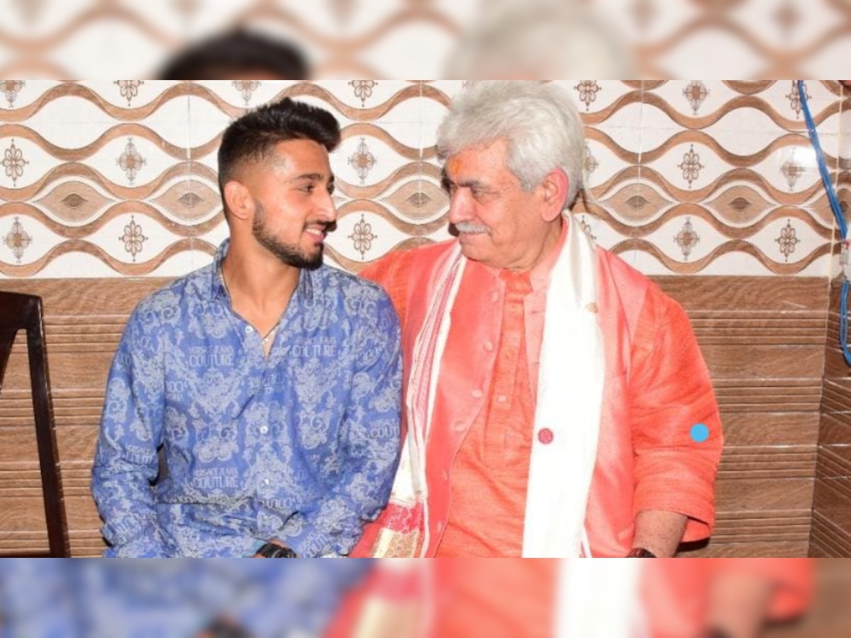 Lt. Governor of J&K Manoj Sinha meets Umran Malik, promised better cricketing facilities for him in the state