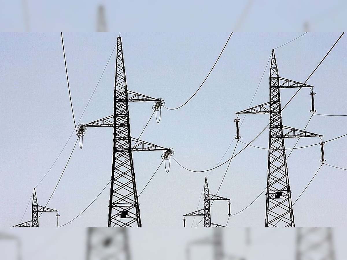 India asks power producers to seek weekly payments to manage expensive coal imports