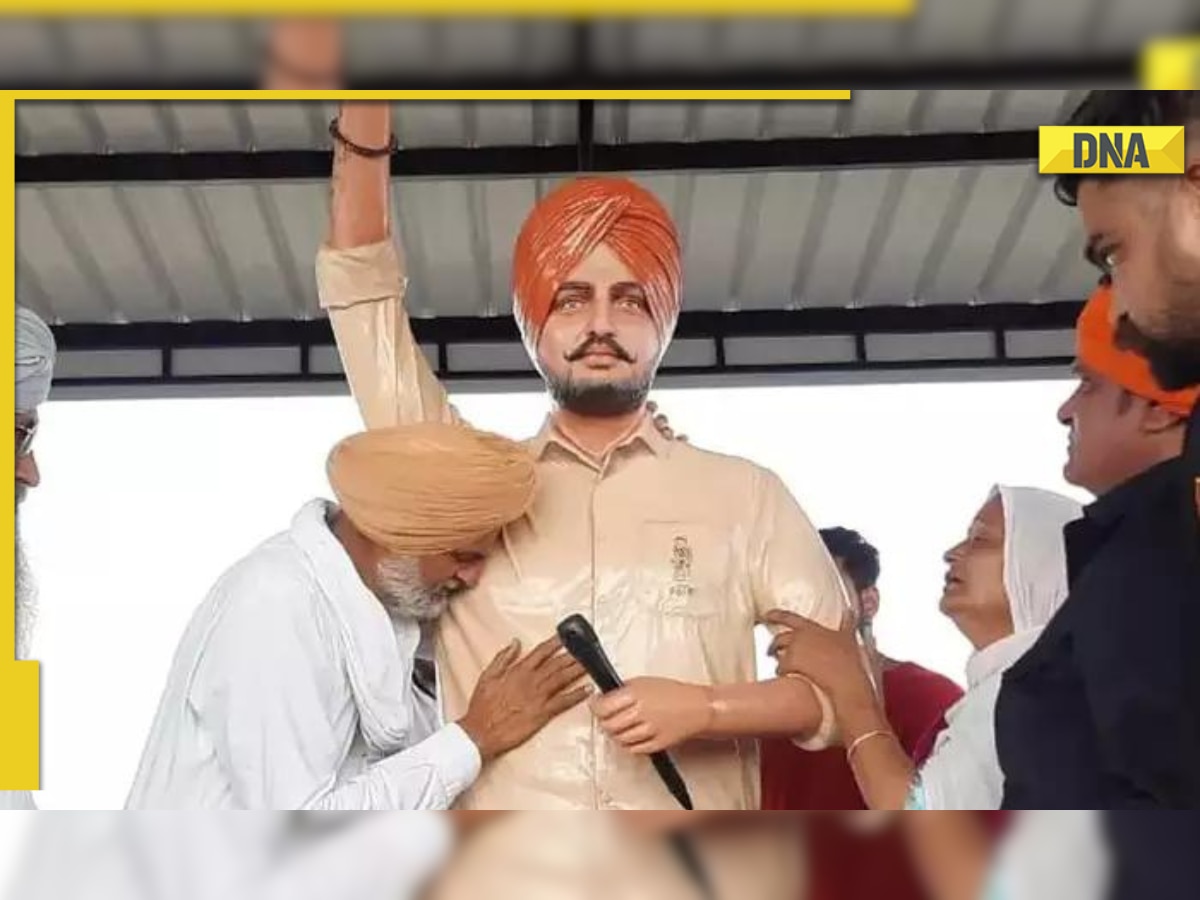 Sidhu Moose Wala's father gets emotional while unveiling his statue, says ‘Can’t bear to see my son as a statue at 28’